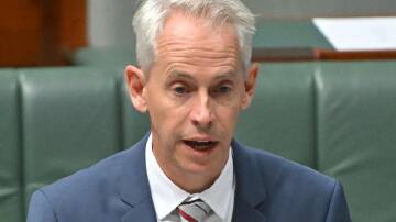 Immigration Minister Andrew Giles has accused the opposition leader of disrespecting the rule of law (Mick Tsikas/AAP PHOTOS)