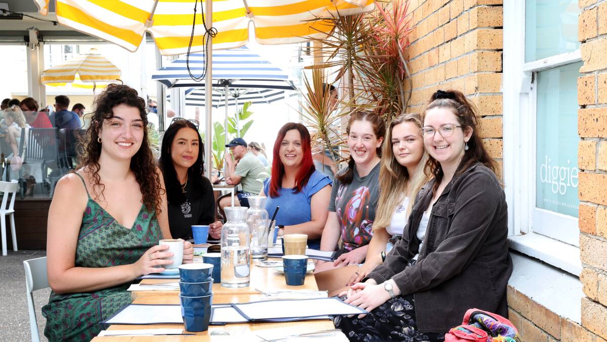 Emma Wellington, Christelle Ardill, Rhiannon Cetinski, Lucy Serventy, Alix Osler and Athena Wadey at Diggies, North Wollongong from the '20-40yrs Illawarra girls meetups & find your tribe' Facebook group. Picture by Sylvia Liber