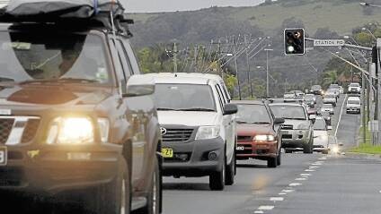 Heavy Easter holiday traffic hits South Coast pinch points