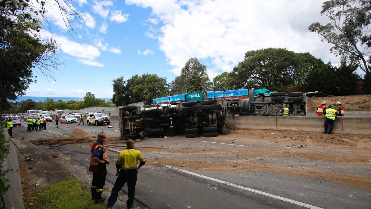 An accident involving two trucks has closed Mount Ousley Road. Picture: ADAM McLEAN
