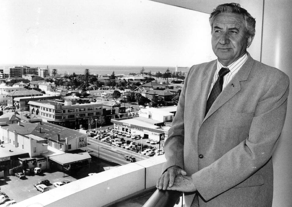 Frank Arkell in the 1980s was a powerful figure - serving both as Wollongong Lord Mayor and a state MP.