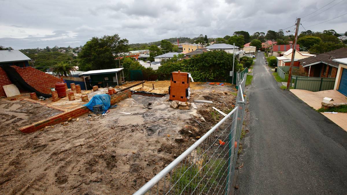 The building site at Helensburgh which has come under scrutiny due to contamination and health concerns. Picture: Adam McLean