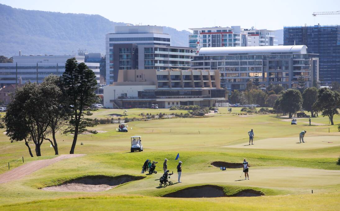 Driving change: Wollongong Golf Club has lodged a proposal to build 44 driving range bays over two levels at its beach-side course. Picture: Adam McLean