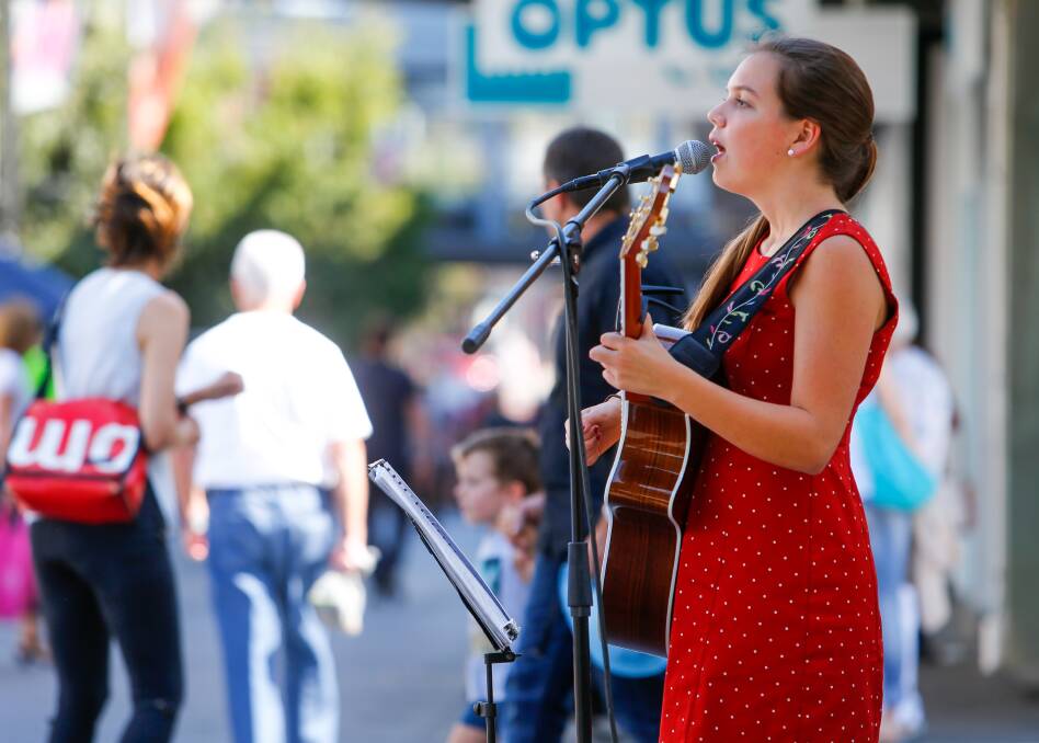 Busker crackdown: Musician Nyssa Bunyan performs in Crown Street Mall during the Friday markets. Picture: Adam McLean.