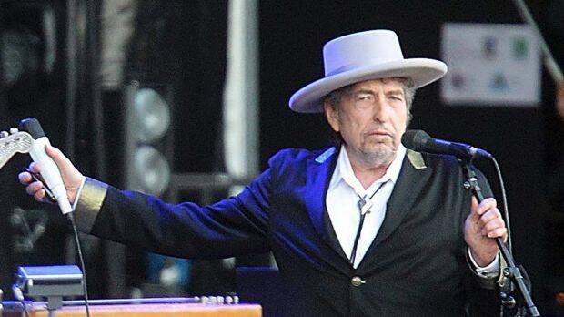 Bob Dylan describes winning the Nobel Prize for Literature as "amazing". Photo: David Vincent/AP