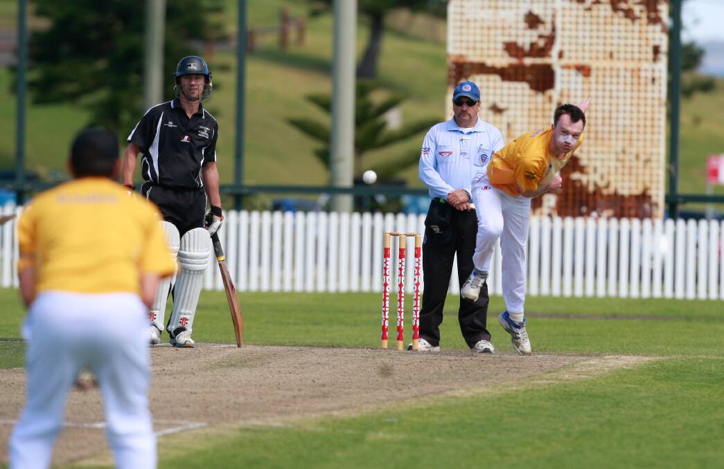 STEAMING IN: Helensburgh's Luke Faulkner comes into bowl in the Tigers' opening round victory over Port Kembla on Saturday. Picture: GEORGIA MATTS