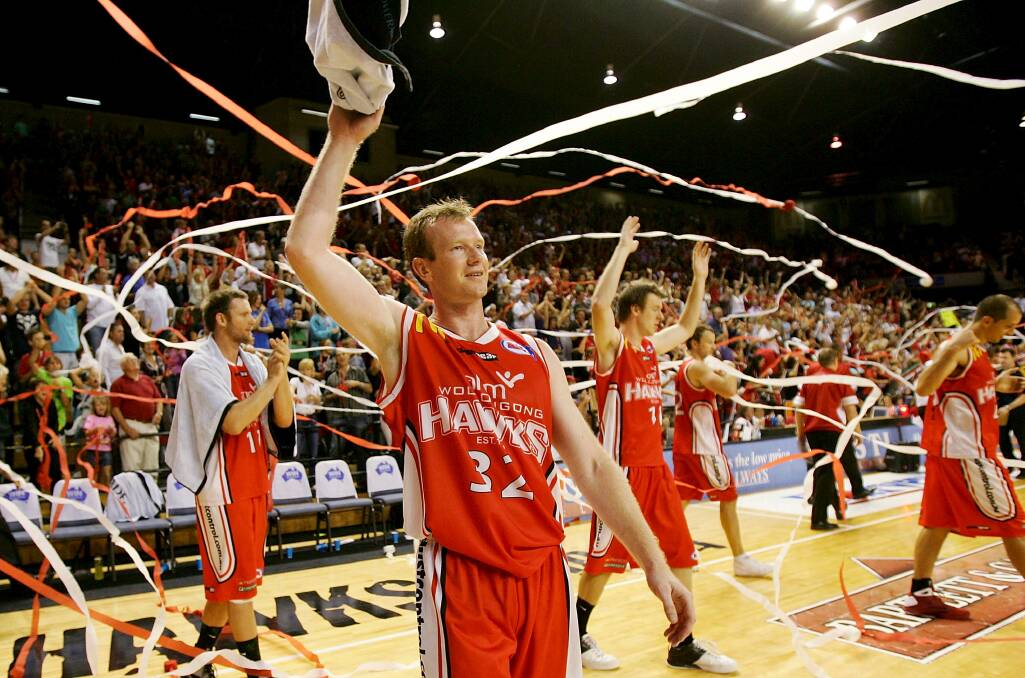 FINAL COUNTDOWN:  Hawks captain Mat Campbell celebrates after what he thought was the the Hawks final game at the WEC in 2009.Picture: Sylvia Liber