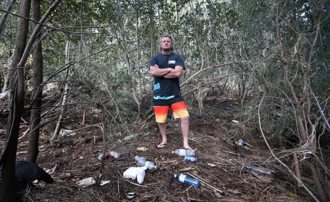 WARILLA: Resident Shaun Langlands is one of the residents who say eneough is enough, and are seeking solutions to the constant rubbish. Pictures: Sylvia Liber.