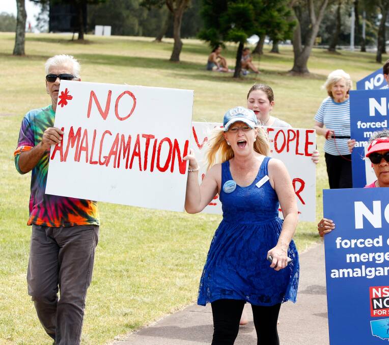 Shellharbour councillor Kellie Marsh led protesters to the end of Reddall Reserve for speeches and a family fun day.