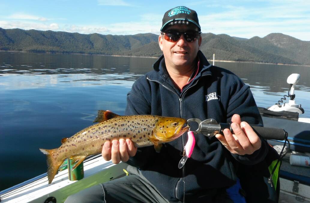 Graeme Jackson trolled Dartmouth Dam for this excellent brown trout. (Photos submitted for publication should be high res - around 1MB is ideal)