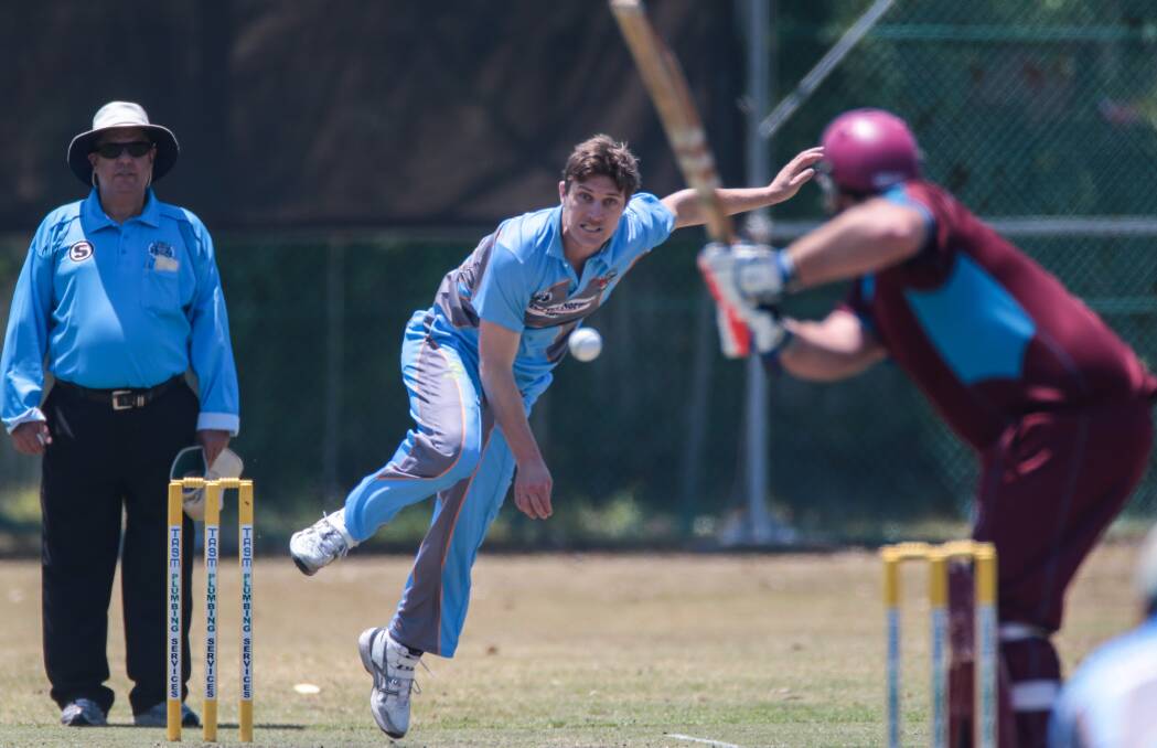 Effort: Oak Flats bowler Andy Twyford will be a key player on day two against Lake Illawarra in the top of the table Premier League clash. Picture: Adam McLean  