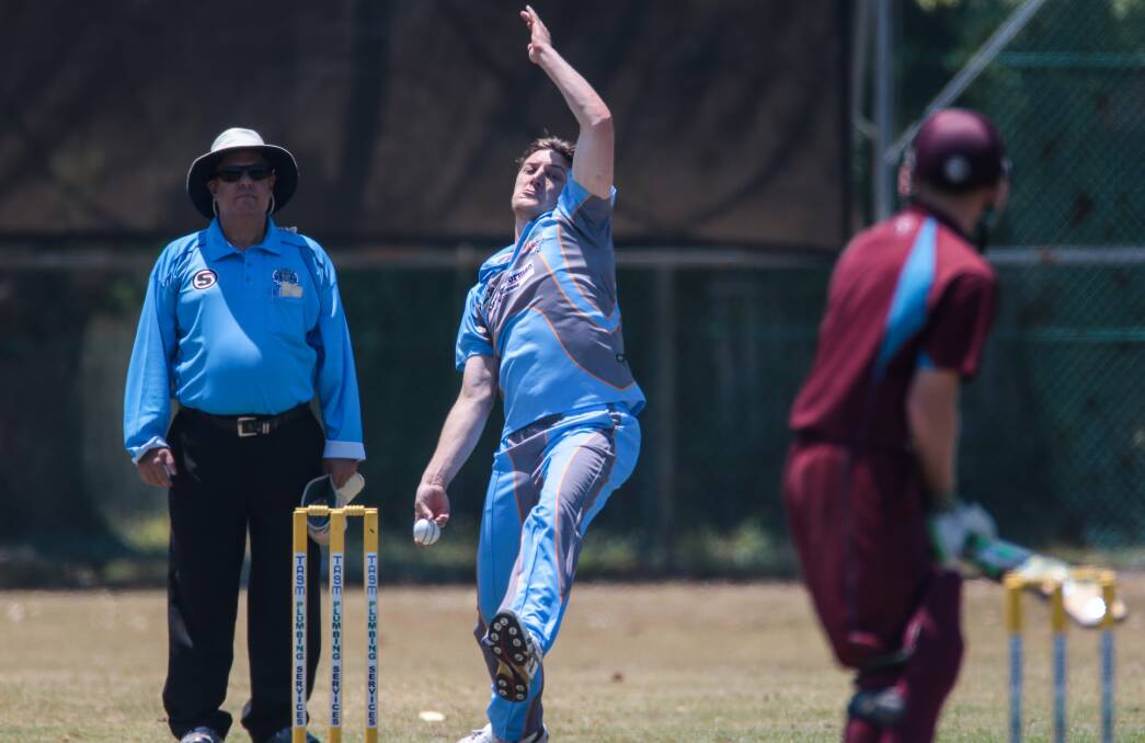 In form: Andy Twyford bowling for Oak Flats in the one-day final against Kookas. Twyford took 5-41  in the Rats' commanding two-day victory. Picture: Adam McLean 