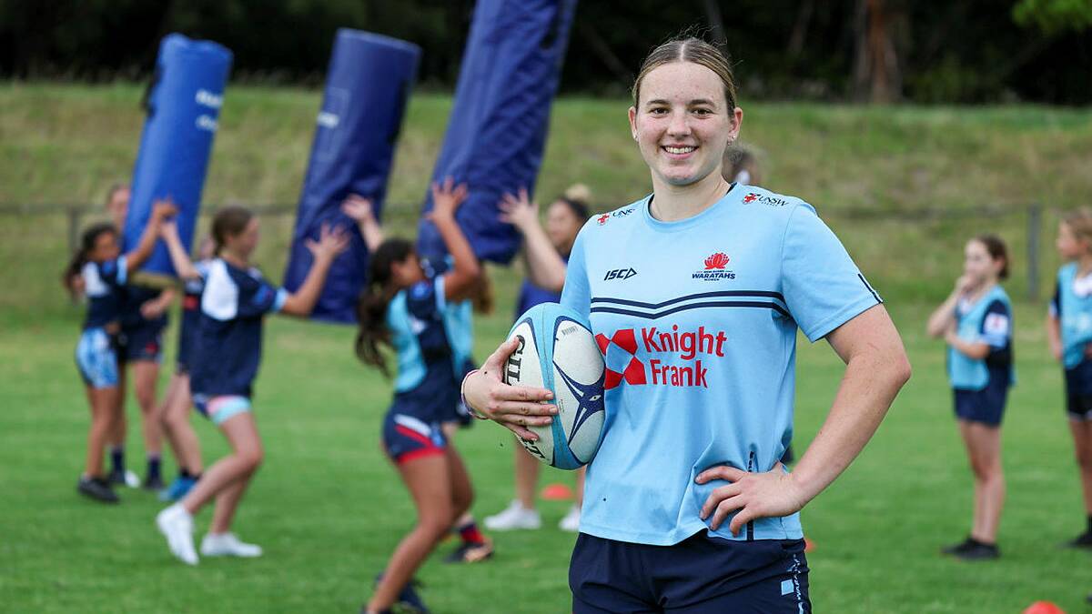 Illawarra rugby teen sensation Caitlyn Halse was one of the coaches at the Her Sport Her Way rugby clinic at Vikings Oval in Wollongong on October 4. Picture by Adam McLean