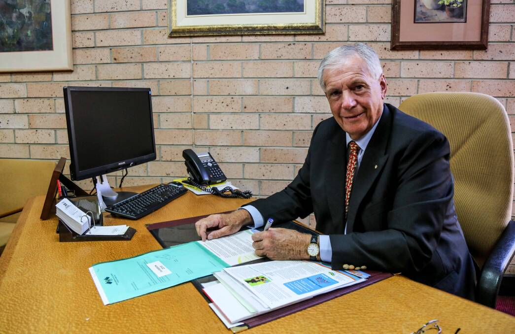 After a 50-year-plus career in local government, Kiama Mayor Brian Petschler has announced that he will not be nominating for a further term on council.   