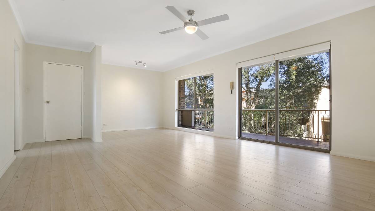 ON THE MARKET: This freshly renovated two-bedroom unit at 7/46 Thalassa Avenue has an asking price of $485,000 to $515,000. Picture: Supplied