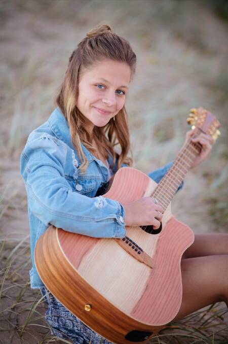 Illawarra teenage country singer Chloe Christine releases single