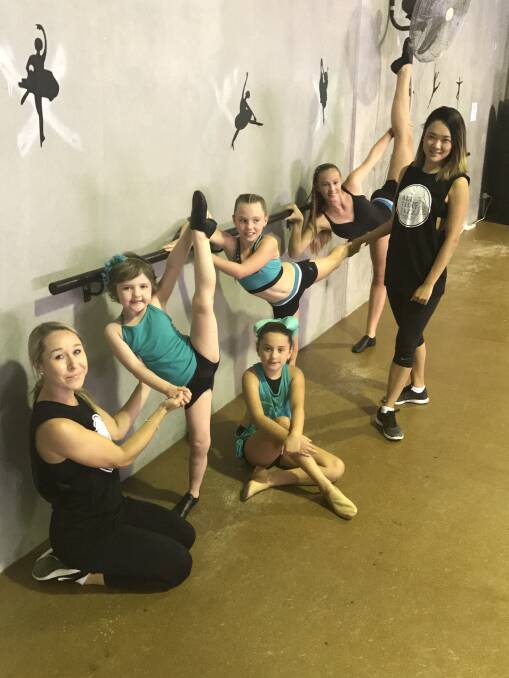 All That Jazz preparing for the Relay. Pictured are teachers Tayla O'Keefe and Sara Saliba with students Zali Donovan, Hannah Klein, Caitlin Fawell and Ripley Prince. 