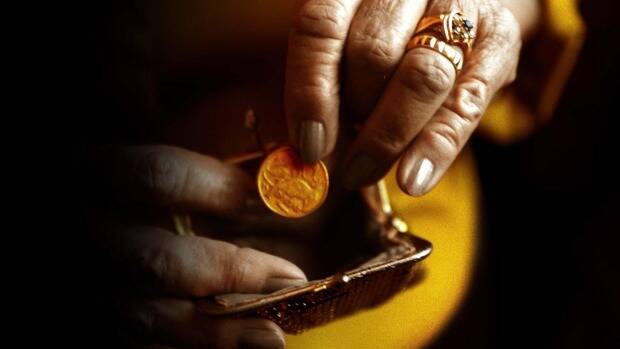 One-third of Australian pensioners live in poverty: report
