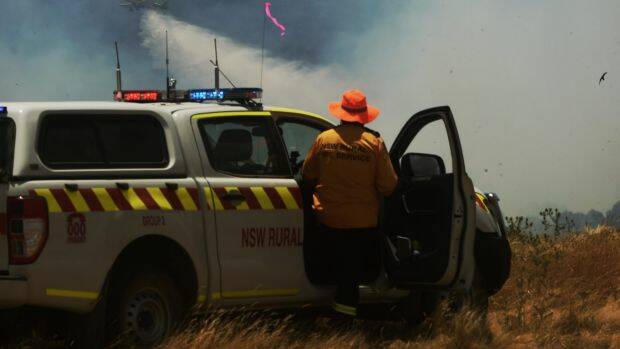 A number of bushfires have broke out across the state, including at Gowan, near Bathurst. Photo: Nick Moir
