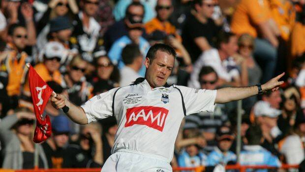 Jones refereeing his 100th and last NRL game in 2008. Photo: Supplied
