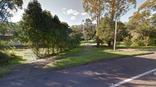 The entrance to a pathway on Reeves Street, Narara, where a girl was attacked on Monday. Photo: Google
