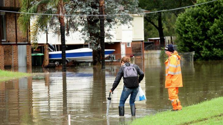 Floods in Sydney.
Flooded areas in Milperra south of Sydney.
22nd April 2015.
Photo: Steven Siewert Photo: Steven Siewert