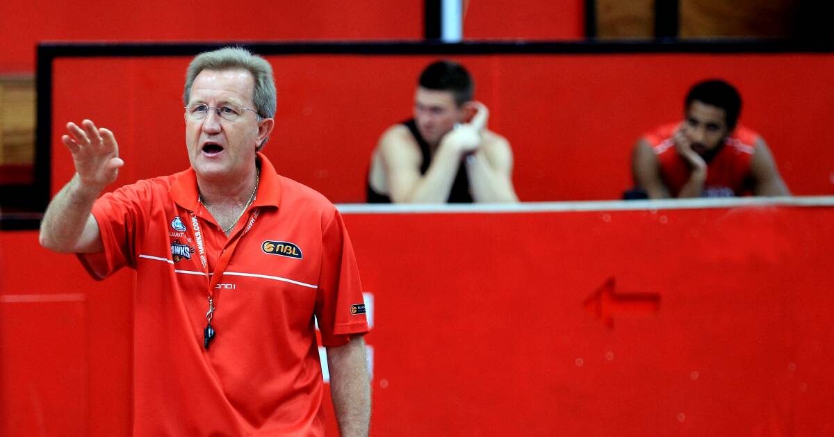 Wollongong Hawks coach Gordie McLeod lays down the law. Picture: ORLANDO CHIODO