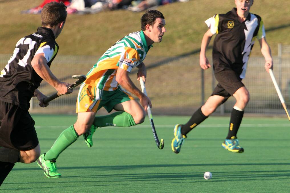 Kieran Govers attacks for Albion Park against Robertson at Croom Road. Picture: GREG TOTMAN