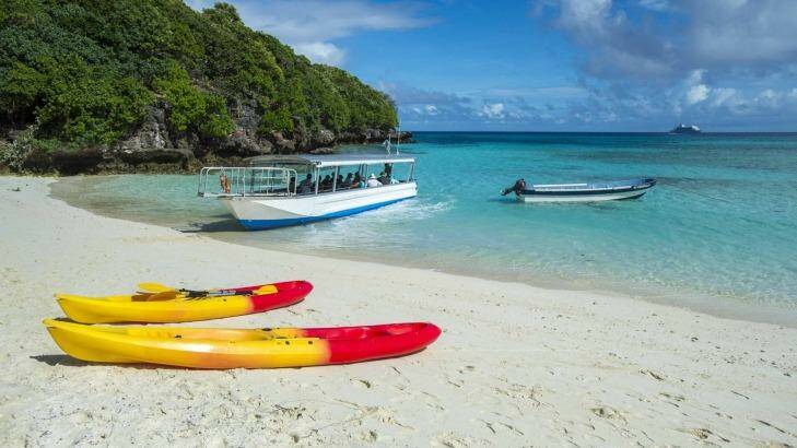 Shore excursions from the MV Reef Endeavour are a chance to enjoy beautiful beaches and visit Fijian villages.