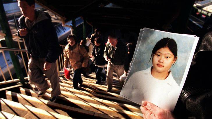 Authorities hand out photos of missing school girl Quanne Diec in 1998. Photo: Dean Sewell