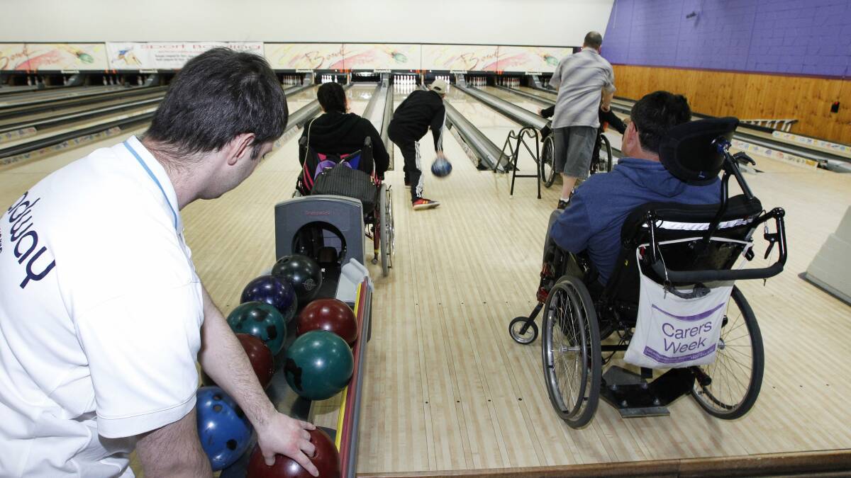 The Illawarra Brain Injury Service's tenpin bowling challenge. Picture: ANDY ZAKELI