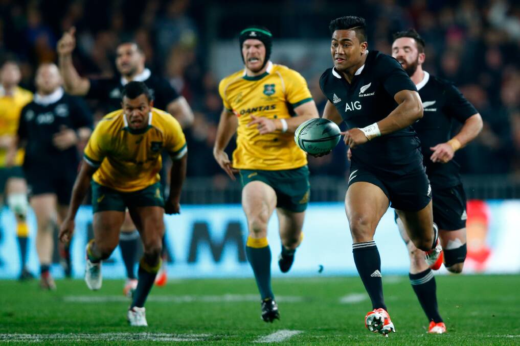 All Blacks wing Julian Savea bursts clear en route to the tryline at Eden Park. Picture: GETTY IMAGES
