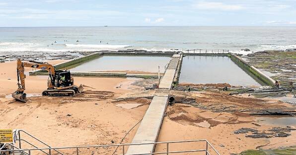 A new contractor may have Austinmer Pool fixed and open by Christmas. Picture: ADAM McLEAN