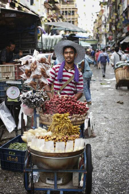 A Bangkok street vendor.
 Photo: Niels Busch