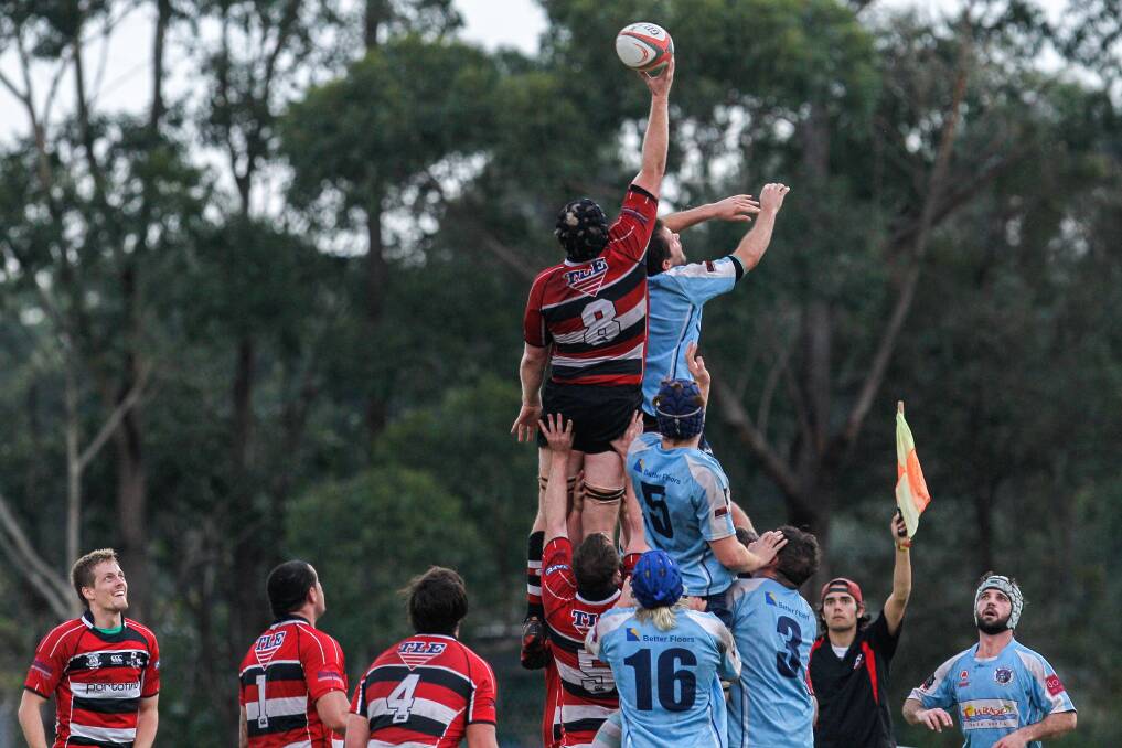 Tech Waratahs win this lineout against Vikings at Saunders Oval on Saturday. Picture: CHRISTOPHER CHAN