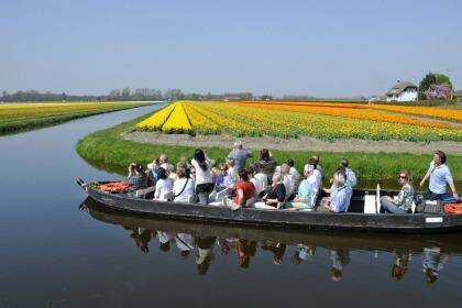 A Keukenhof boat tour through the surrounding tulip fields.