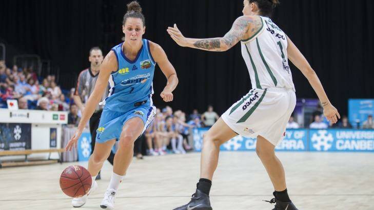 Stephanie Talbot of the Canberra Capitals drives the ball toward the net. Photo: Matt Bedford