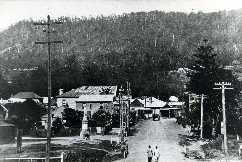 The war memorial fountain at Thirroul circa 1930-1940. Picture: From the collections of WOLLONGONG CITY LIBRARY and ILLAWARRA HISTORICAL SOCIETY