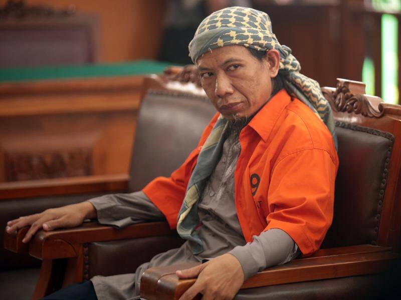 Radical Indonesian cleric Aman Abdurrahman has gone on trial in Jakarta for ordering acts of terror.