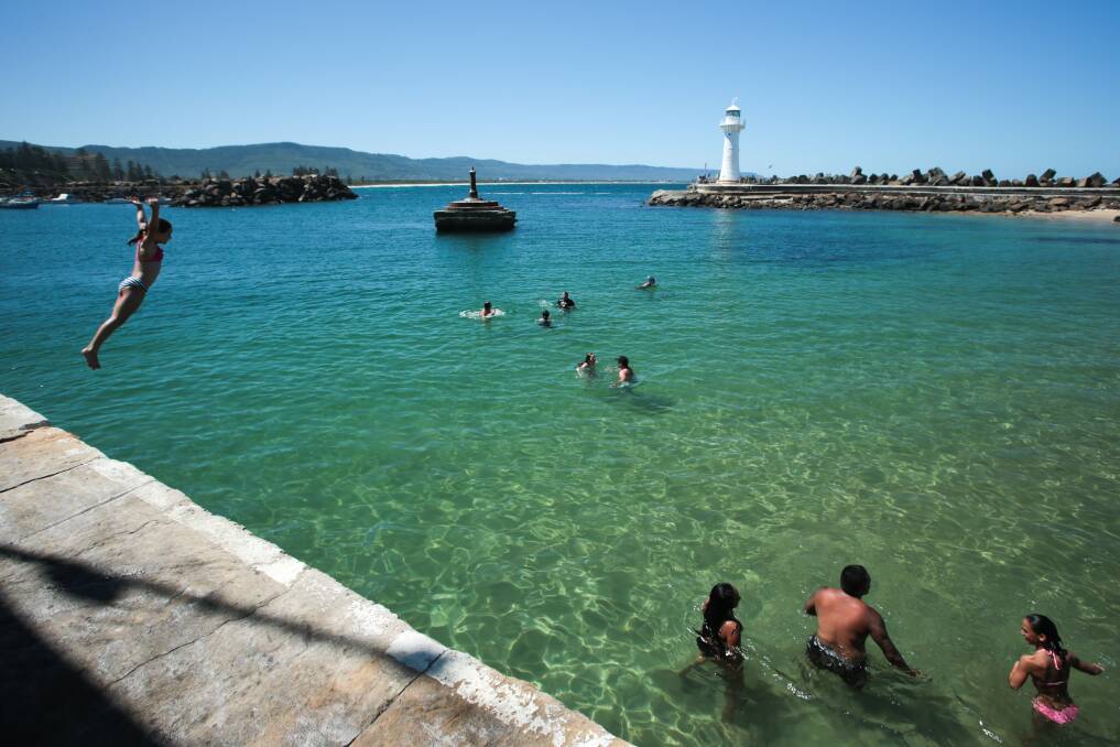 Enjoying the water in Wollongong Harbour. Picture: ADAM McLEAN