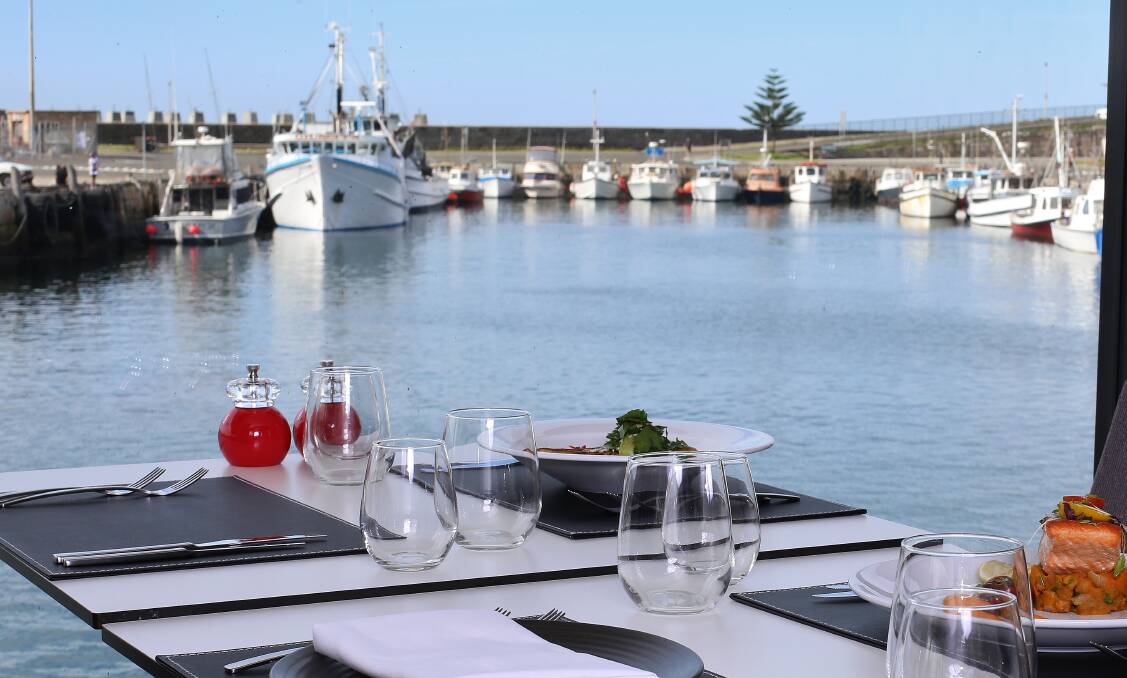 Wollongong's Harbourfront Restaurant owners have lodged a request to build a larger deck.