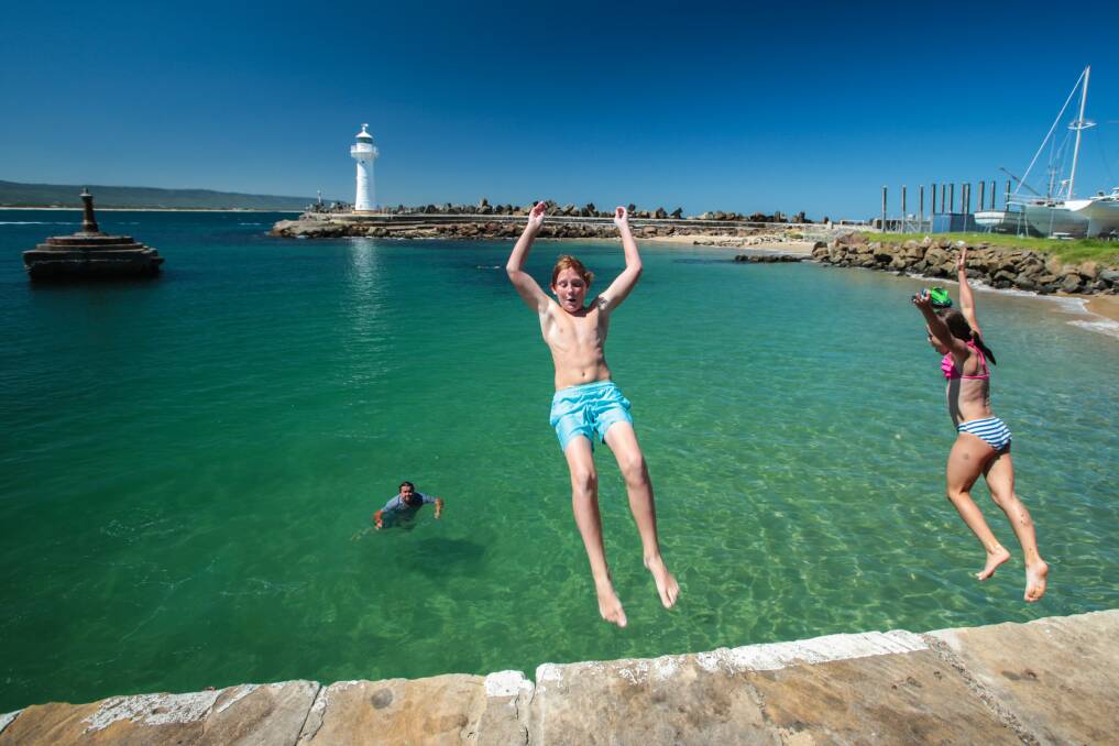 Emil and Tilly at Wollongong Harbour. Picture: ADAM McLEAN