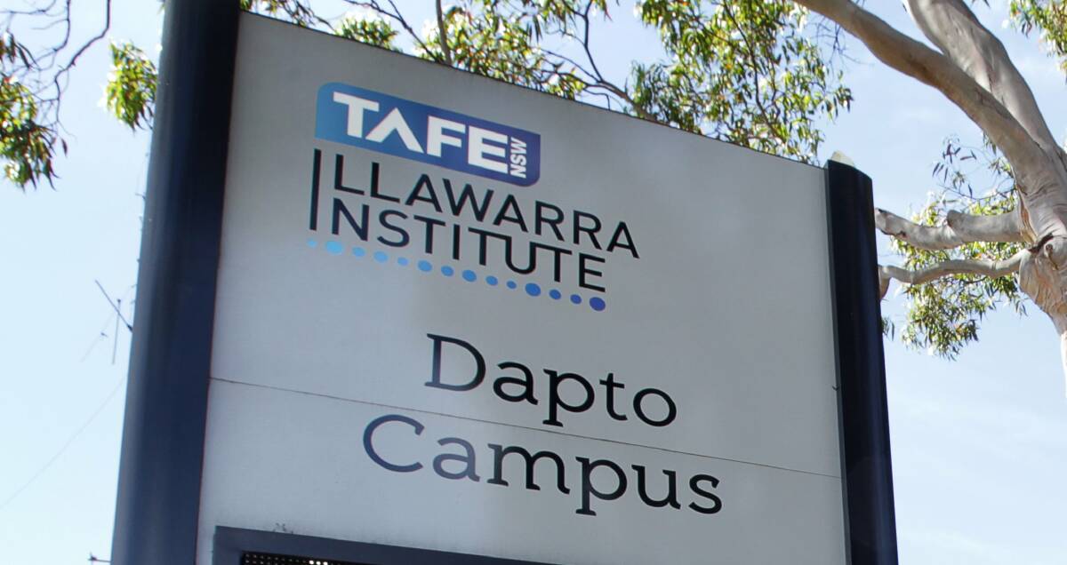 Union backs review of Dapto TAFE problems