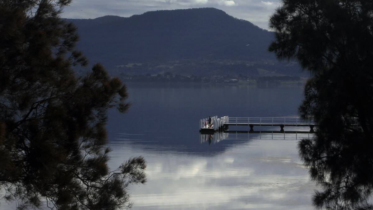 Lake Illawarra. Picture: ANDY ZAKELI