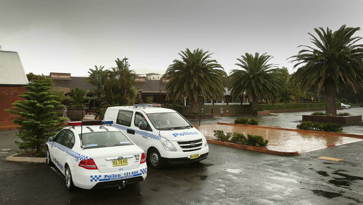 Police investigate an armed hold-up at Towradgi Beach Hotel. PICTURE: Kirk Gilmour