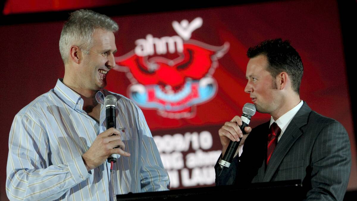 Overhaul: Andrew Gaze (left) with Tim Robinson at the Hawks' 2009 presentation night.