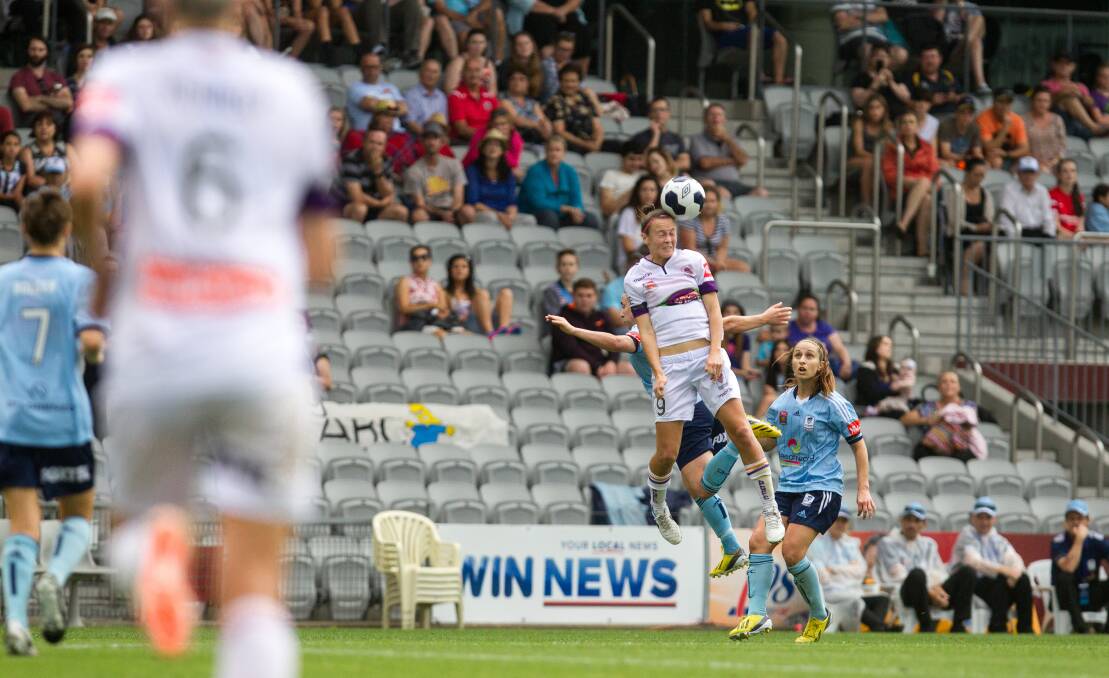 Caitlin Foord leaps into action for Perth Glory at WIN Stadium on Sunday. Picture: CHRISTOPHER CHAN