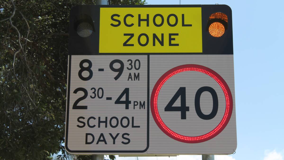 Wollongong schools to get flashing lights