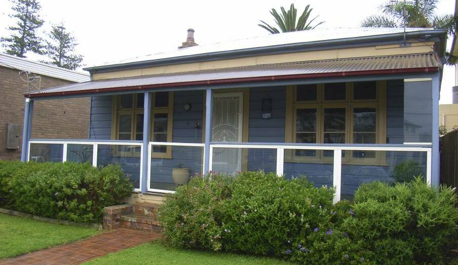 An original weatherboard two-bedroom cottage on business zoning at 15 Bong Bong Street, Kiama recently sold for $875,000.
