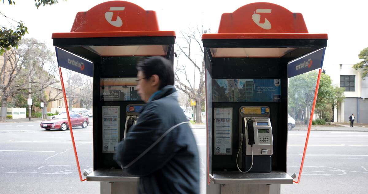 Mobile devices cut need for payphones